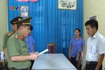 Giám đốc Sở chỉ nhờ xem mà cấp phó lại nâng điểm, lạ thật!