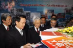 Tổng bí thư đánh trống khai mạc hội báo xuân Ất Mùi 2015