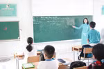 Sách giáo khoa mới không nên áp đặt cách dạy cho giáo viên