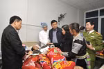 Bộ trưởng Đinh La Thăng chỉ đạo làm cầu tạm cho dân đi lại ở Lai Châu