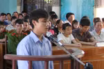 Ra chợ mua dao về gây án