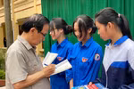 "Sống hết mình với ước mơ nhưng đừng quên trở thành người tử tế"