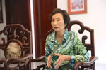 Không cho nữ sinh chuyển lớp, về lý THPT chuyên ĐH Vinh không sai nhưng...