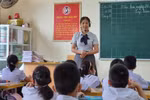 Gần 40 năm đứng lớp, cô Mùi tâm niệm, không trau dồi chuyên môn sẽ bị thụt lùi