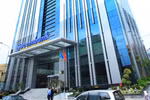 Sacombank và Techcombank rớt hạng triển vọng tín nhiệm