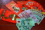 Sốc với lì xì tiền triệu cho trẻ