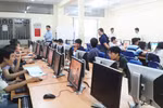 Ngành Kỹ thuật phần mềm được xét tuyển theo tổ hợp nào, điểm chuẩn bao nhiêu?