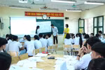 Chưa có SGK lại chưa có tài liệu GD địa phương, thầy trò khối 10 bộn bề khó khăn