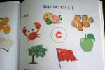 Trần tình của Giám đốc NXB in cờ Trung Quốc trong sách học vần