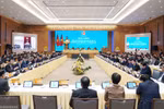 Chống tham nhũng quyết liệt nhưng phải lo cải thiện đời sống cán bộ, công chức