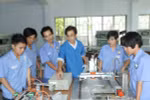 Sáp nhập TT GDTX-GDNN vào trường nghề: Người ủng hộ, nơi nói không nên