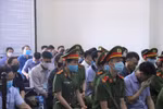 Cựu hiệu trưởng khai mình ngu dốt tự ý nhờ nâng điểm cho thí sinh