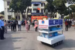 Đại học Sao Đỏ sản xuất thần tốc robot phục vụ chống dịch COVID-19