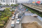 Sở GTVT đề nghị "dẹp" lấn chiếm vỉa hè tại đường Nguyễn Xiển để tránh tắc đường
