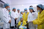 Người phụ nữ bị ung thư sẵn sàng hy sinh mạng sống để cứu con