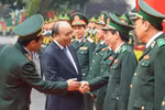 Thủ tướng thăm, làm việc, chúc Tết Bộ đội biên phòng