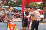 Đô vật tụ hội về sới vật đình Đình Bảng