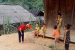 Giáo viên mong bữa cơm có thịt, thêm tấm áo để mùa đông của trẻ bớt giá lạnh