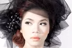 Uyên Linh, Mỹ Dung ganh đua nhau