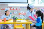 Đối với trẻ lớp 1, lớp 2 mà nói hướng nghiệp dễ khiến dư luận hiểu nhầm
