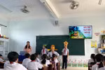 Sách giáo khoa Hoạt động trải nghiệm 5- Cơ hội "tăng tốc" của học sinh cuối cấp