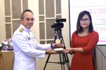 Cô giáo Hà Ánh Phượng được trao Giải thưởng Công chúa Thái Lan Maha Chakri