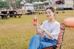 Dù 1001 lý do khiến nóng trong người nhưng Gen Z vẫn tươi tắn cân mọi lễ hội 