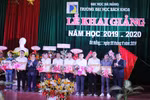 Vinh danh Thủ khoa trong ngày khai giảng