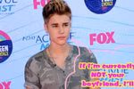 Justin Bieber đòi 25 tỷ USD mới chịu... nude trên sân khấu