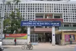 Chép tài liệu lên đùi, nữ thí sinh bị đình chỉ thi