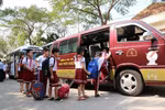 Thành phố Hồ Chí Minh yêu cầu rà soát, siết chặt xe đưa đón học sinh