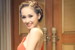 Mai Phương Thúy, Thùy Dung thi nhau 'buông lơi' vai trần 