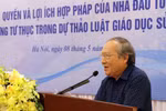 Video: Nghịch lý bỏ tiền nhưng không có quyền trong dự thảo Luật Giáo dục