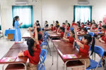 Lớp 1 mới học được 5 tuần mà đã phải đọc những câu văn dài là khá nan giải