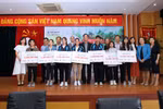 Swing for the Kids hỗ trợ học sinh, sinh viên bị ảnh hưởng bởi lũ lụt 1 tỷ đồng