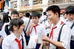 Con tôi ngày càng học yếu hơn khi vào lớp chọn
