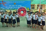 Dù khó khăn thế nào, anh cũng không được yêu cầu em bỏ nghề dạy học
