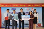 Vinamilk trao tặng xe hiến máu lưu động 1 tỷ đồng