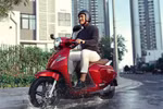 Người Việt đang thay đổi định kiến về xe máy điện như thế nào?