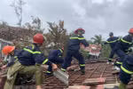 Thủ tướng yêu cầu tập trung khắc phục hậu quả bão số 4