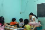 Giáo viên làm việc 8 tiếng/ngày ở trường liên quan gì đến dạy thêm chính khóa?
