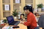 Những câu chuyện dở khóc, dở cười khi dạy học trực tuyến