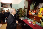 Tổng Bí thư, Chủ tịch nước dâng hương tưởng niệm Chủ tịch Hồ Chí Minh