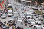 Vẫn còn băn khoăn khi tăng phí môi trường với xăng dầu