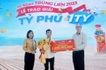 Một công nhân ngỡ ngàng khi trúng 1 tỷ đồng nhờ uống Number 1 