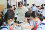 Thông tư mới xếp nhà giáo giỏi ở hạng thấp, lương thấp, họ lấy đâu ra động lực?