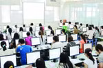 Thầy giáo kể chuyện đi thi chứng chỉ Tin học mà "vừa buồn cười vừa tức"