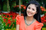 Hoa hậu Việt Nam 2010 cười cả ngày