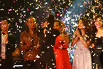 The Voice: Huấn luyện viên sợ chê, thí sinh... viêm họng!