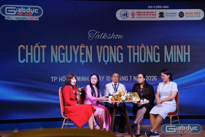 Tường thuật Talkshow “Chốt nguyện vọng thông minh”